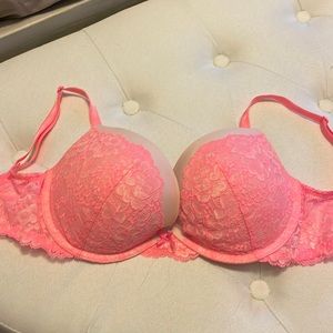 Victorias Secret Pink Lacey bra. 32DD
